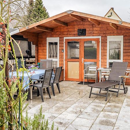 Truth Fuer 5 - King Size Betten, Kamin, Garten, Xxl Couch, Smart-Tv Dortmund Luaran gambar