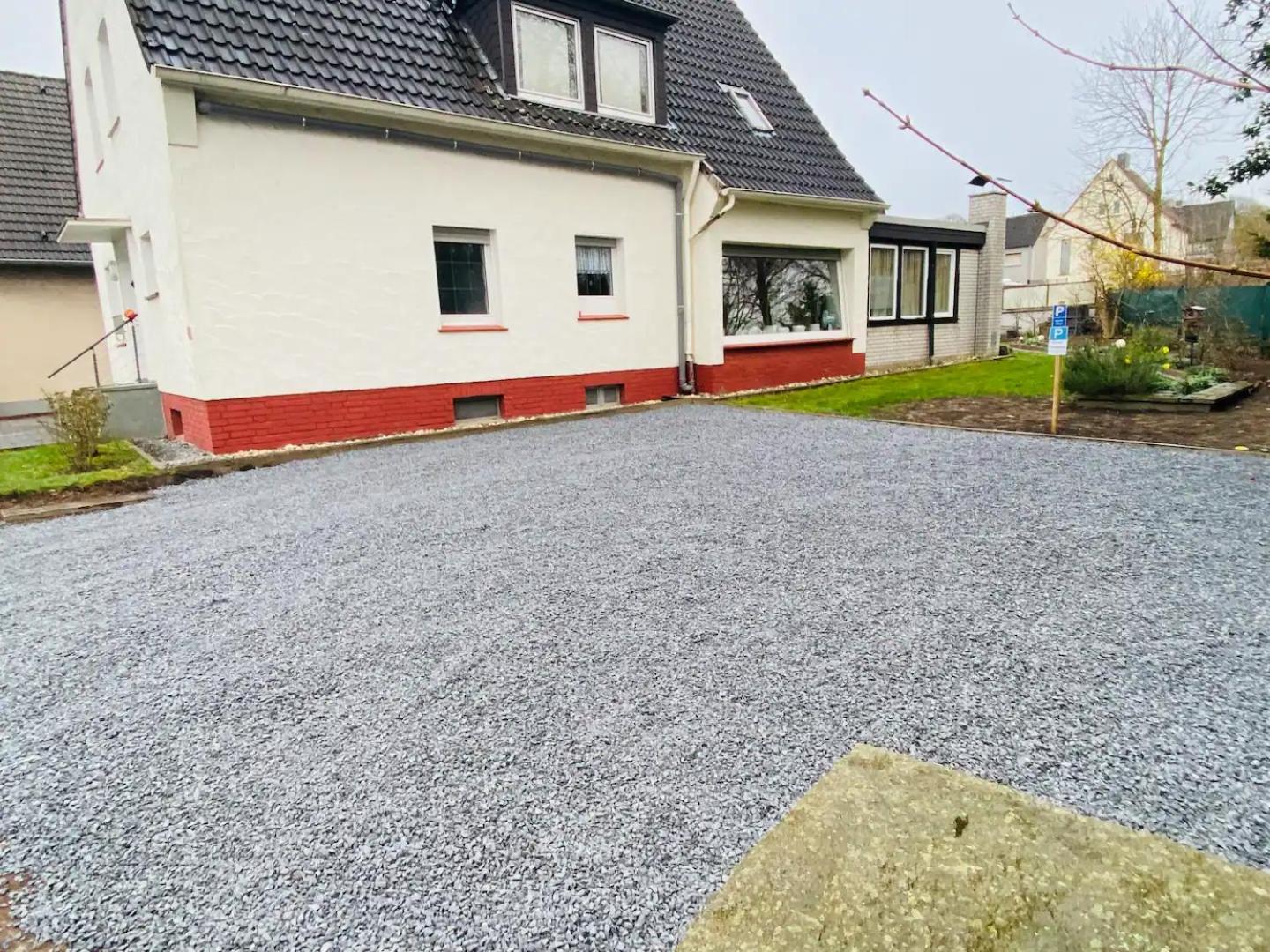 Truth Fuer 5 - King Size Betten, Kamin, Garten, Xxl Couch, Smart-Tv Dortmund Luaran gambar